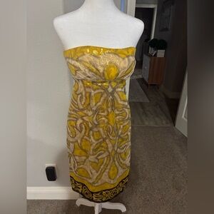 Nicole Miller Strapless Yellow and Cream Patterned Dress with Metallic Detail